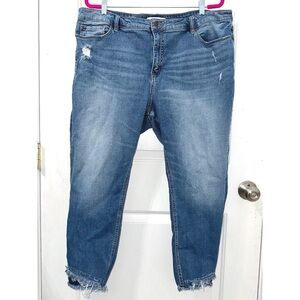 Eunina Mid Rise medium wash, Skinny Crop jeans with distressing & frayed hem